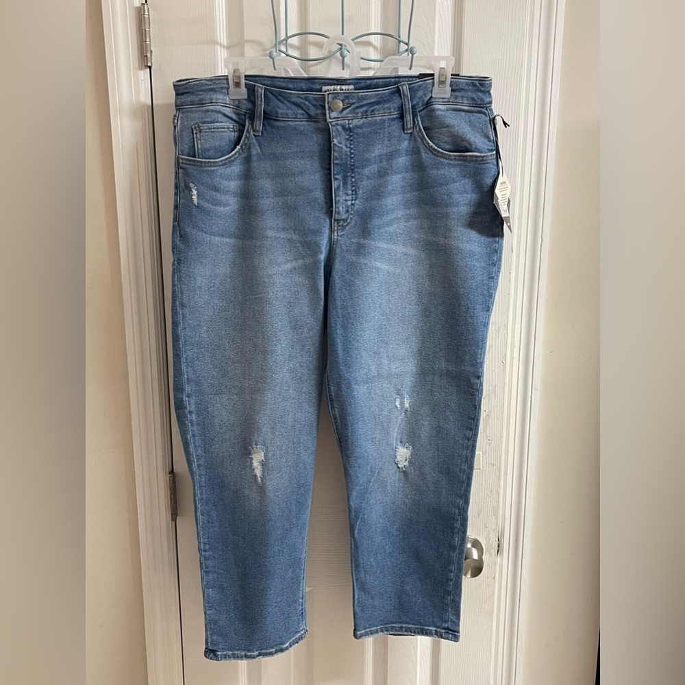 Ava and viz high rise slim straight cropped mom jeans
